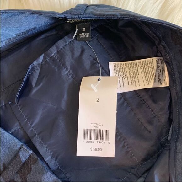 NWT Banana Republic Blue Camo Faux Silk Shorts w/ Front & Back Pockets! ❤️ - Picture 3 of 3